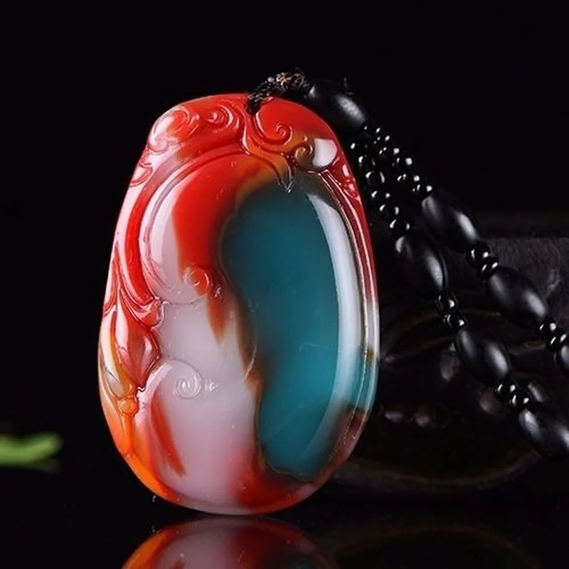 Xinjiang Hetian Jade Color Jade Auspicious Jade Pendant Fashion Pendant for Men and Women