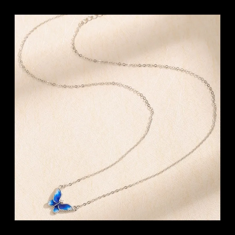 جديد الفرنسية الأزرق فراشة قلادة S925 الفضة الاسترليني المتخصصة تصميم الأزياء مزاجه ضوء الفاخرة الراقية قلادة المرأة