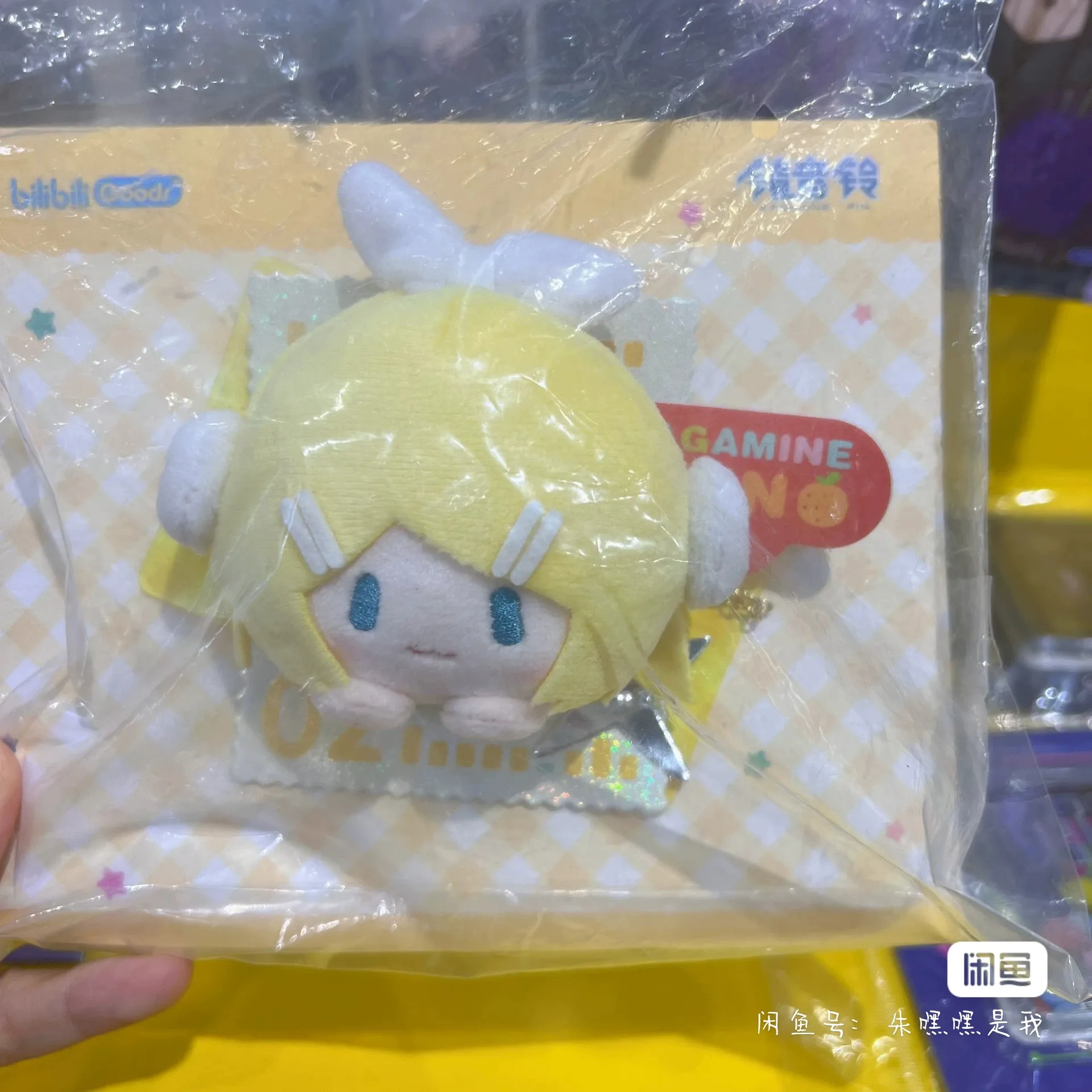 In Stock Genuine Hatsune Miku Patch Series Brooch Badge Anime Collectibles Meiko Kaito Rin Len Miku Brooch Badge Gift