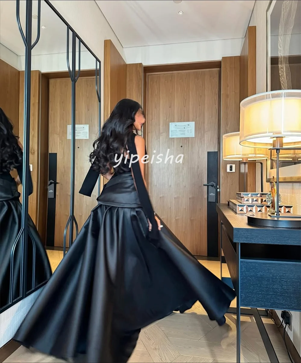 カスタマイズされたクラシックなマッチングジャージープリーツティアードAラインストラップレスロングドレスオーダーメイドの特別な機会のドレス中国風の絶妙な