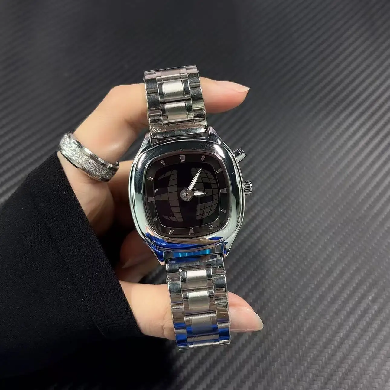Rote Quarz-Uhr Farbige Quadratische Y2K-Zeiger Zahlen Dual-Display Stahl Personalisierbare Trendige Herrenuhren Business Dynamisches Design Uhr – Detail 18