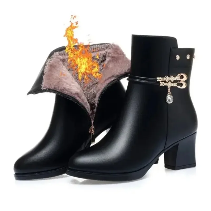 Качественные женские ботильоны, модные кожаные ботинки до середины икры на толстом высоком каблуке, теплые хлопковые ботинки из толстого плюша, зимние женские ботинки