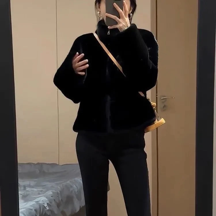 Thiened ort Pelzmantel Neue Winter Sle Pelz Inteated Leder Und Pelz Lose frauen Faion Stehkragen Jaet