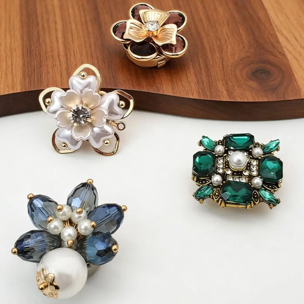 Hochwertige Blumen-Strass-Kragenknöpfe, abnehmbare dekorative Knöpfe ohne Nähen, Vintage-Perlenknöpfe – Detail 11
