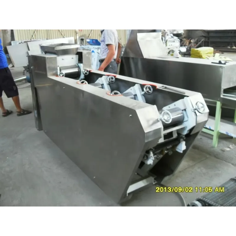 Fried Instant Noodle Making Machine Pot Instant Noodles Processing Line Commercial Maggie Instant Noodle Plant
