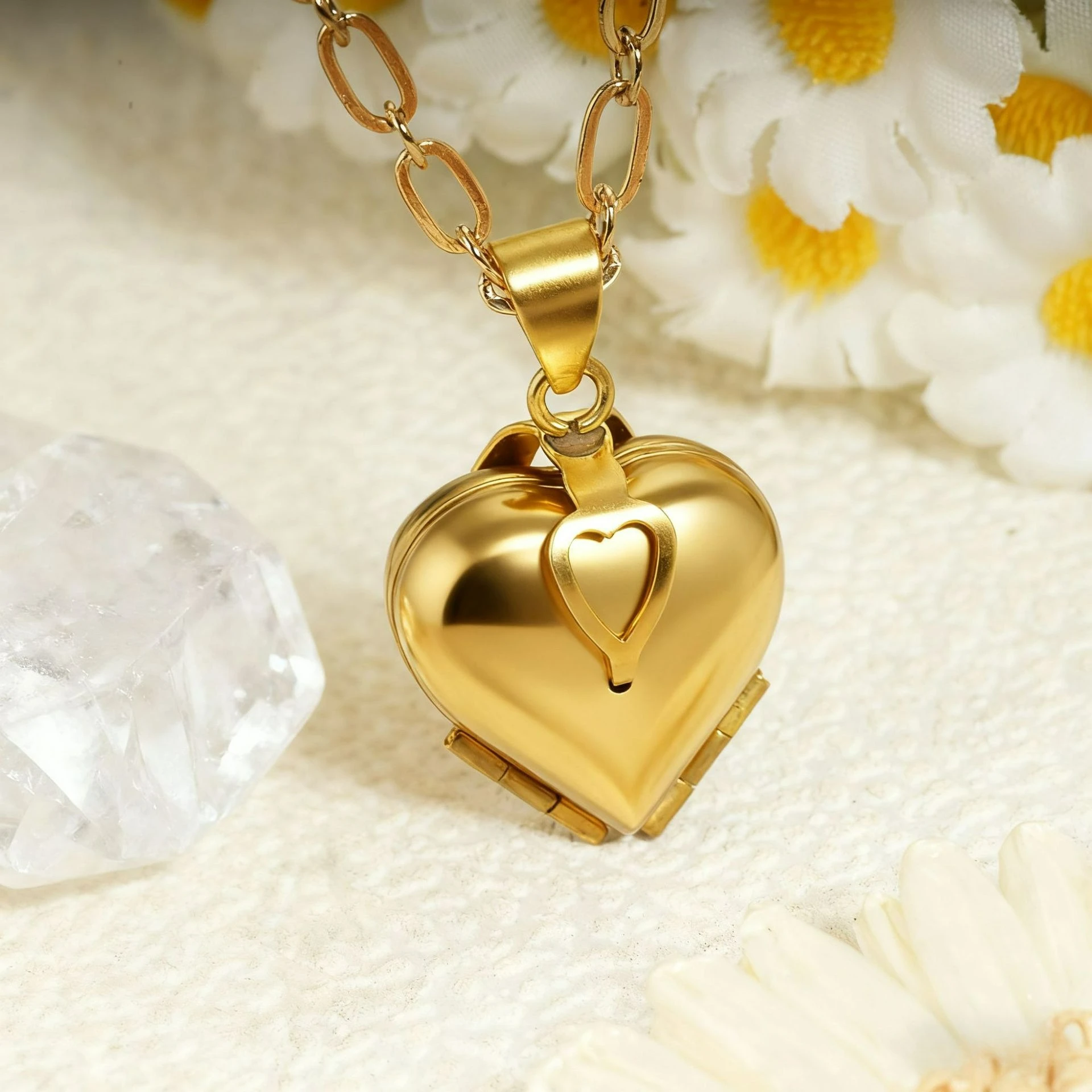 Vintage Necklace Folding Multi-layer Heart Copper Family Locket Personalised Photos Four-leaf Clover Pendant Fashion Jewelry
