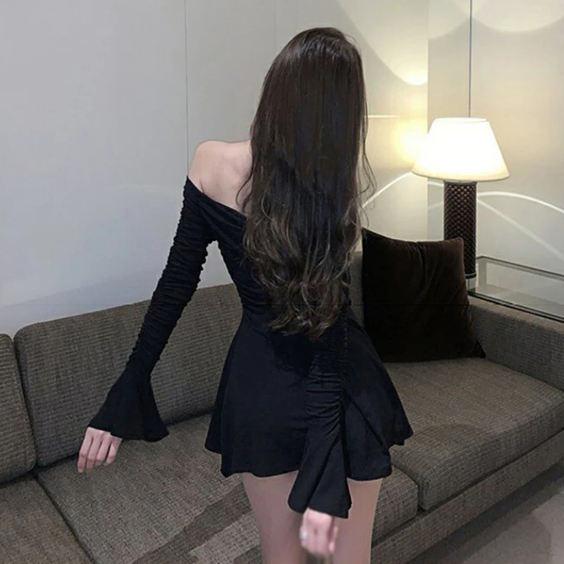 Off Shoulder Long-Sleeved Dress Spring Autumn Solid Color Pleated Design Slim Fitting Sexy Short Dress Sweet And Spicy