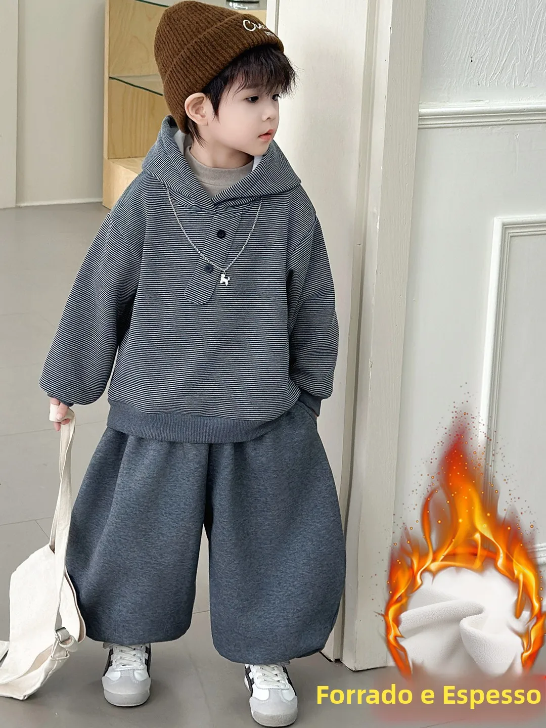 ensemble-raye-double-polaire-pour-garcons-ideal-pour-l’automne-et-l’hiver-comprenant-un-pantalon-a-jambes-amples-et-un-sweat-a-capuche-ensemble-en-deux-pieces-vetements-pour-bebe-de-style-coreen-a-la-mode
