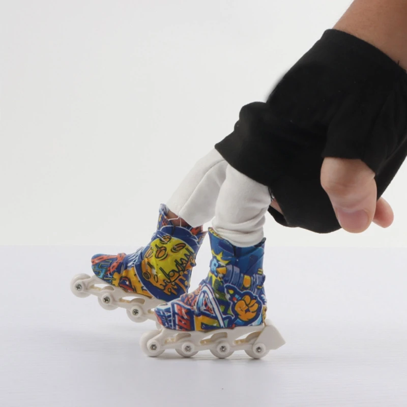 1 Paar Fingerschuh, niedliches Skateboard, Roller, Puppenschuh, Spielzeug, Griffbrett-Sneaker, Mini-Rollschuhe, Schlittschuhe