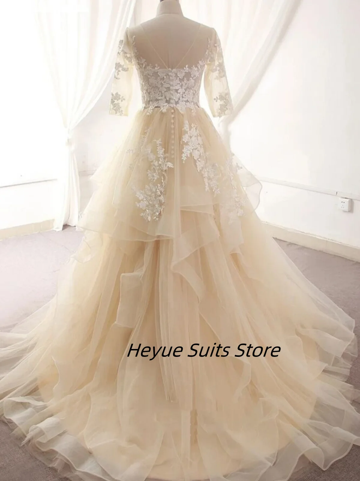 Customized Champagne Wedding Dresses Quinceanera Fashion V Neck Half Sleeve Backless Ruffles Tulle Bridal Gowns tidos de novia