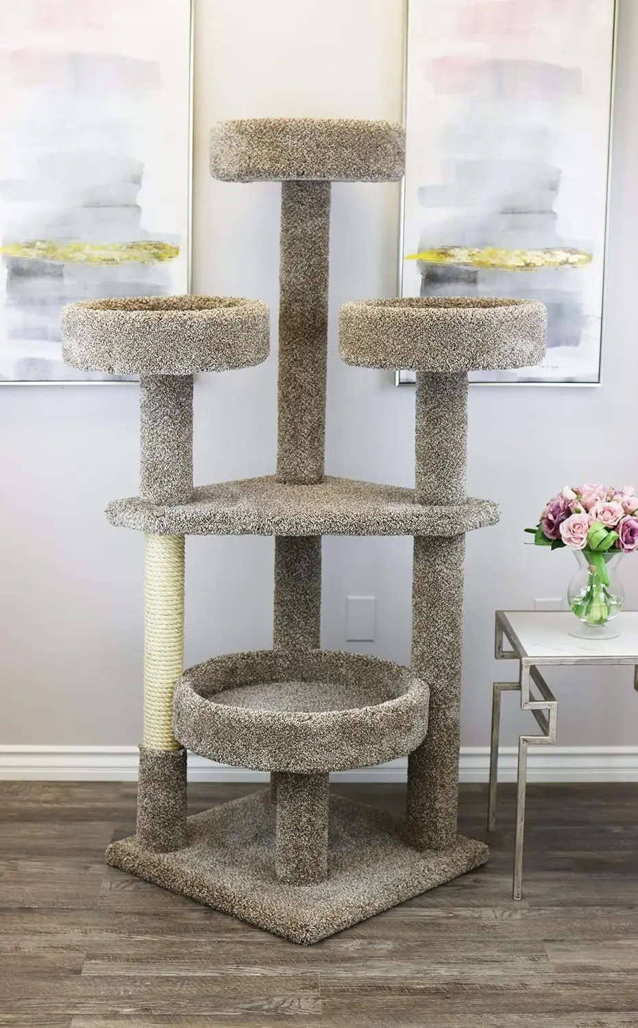 

Cat Tree Tower Cat Maine Coon