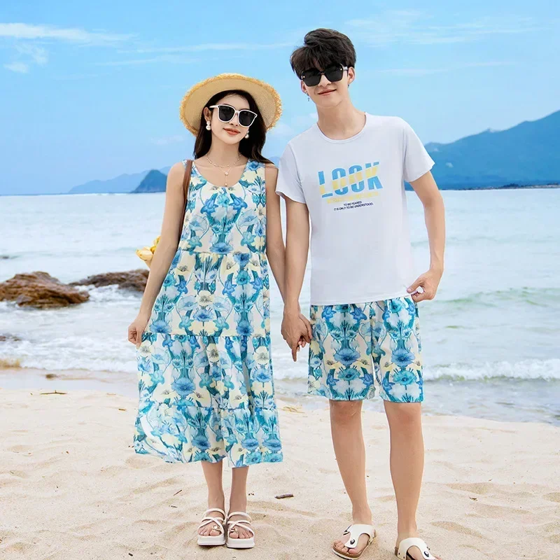 Couple Vacation Look Family Matching Resort Clothing Beach Mom and Daughter Dresses Dad and Son T Shirts Shorts Two Piece Outfit