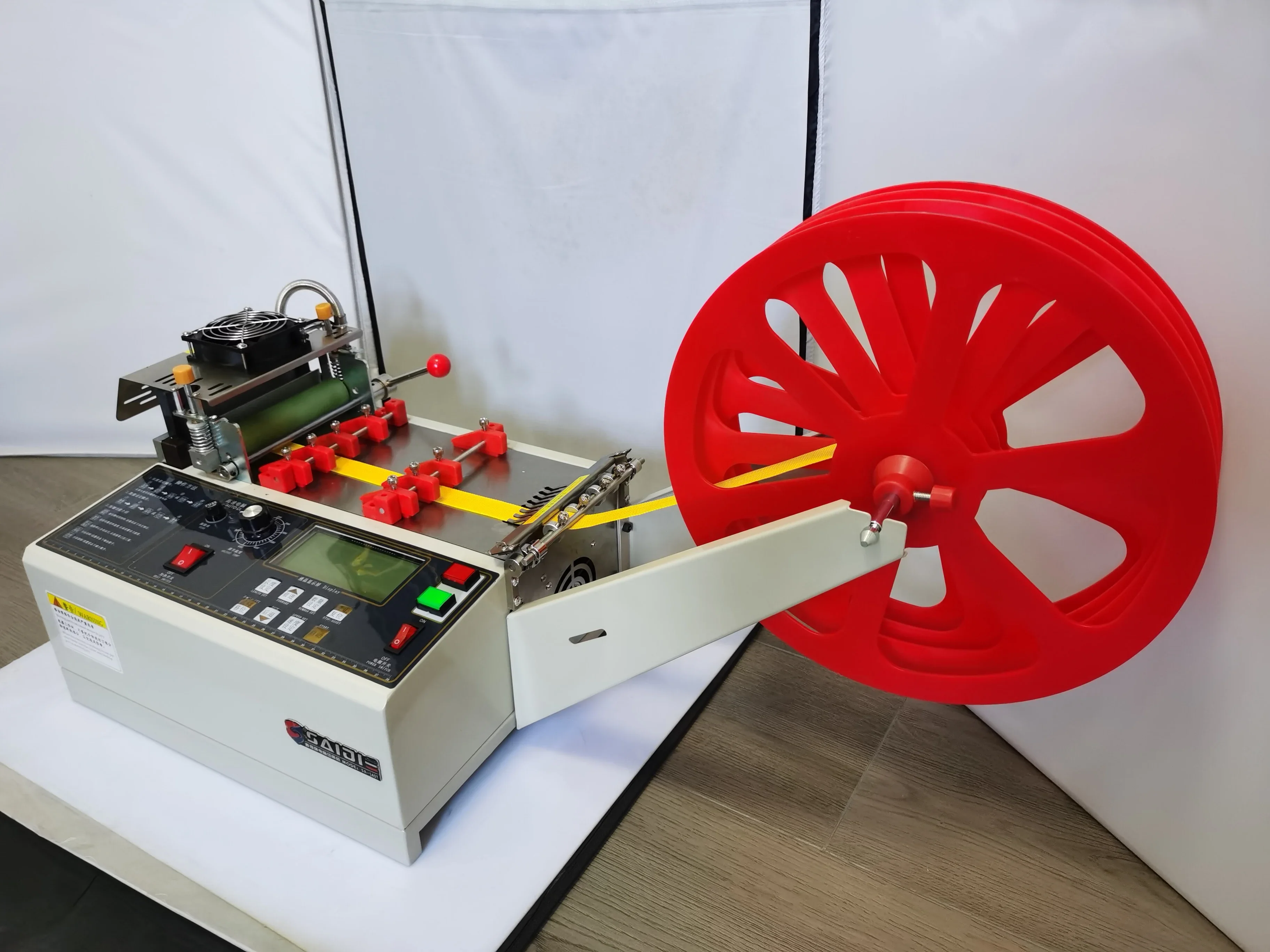 140T Computer automatic hot and cold Cloth belt cutting machine Magic Adhesive Tape Zipper Webbing elastic band Ribbon cutter