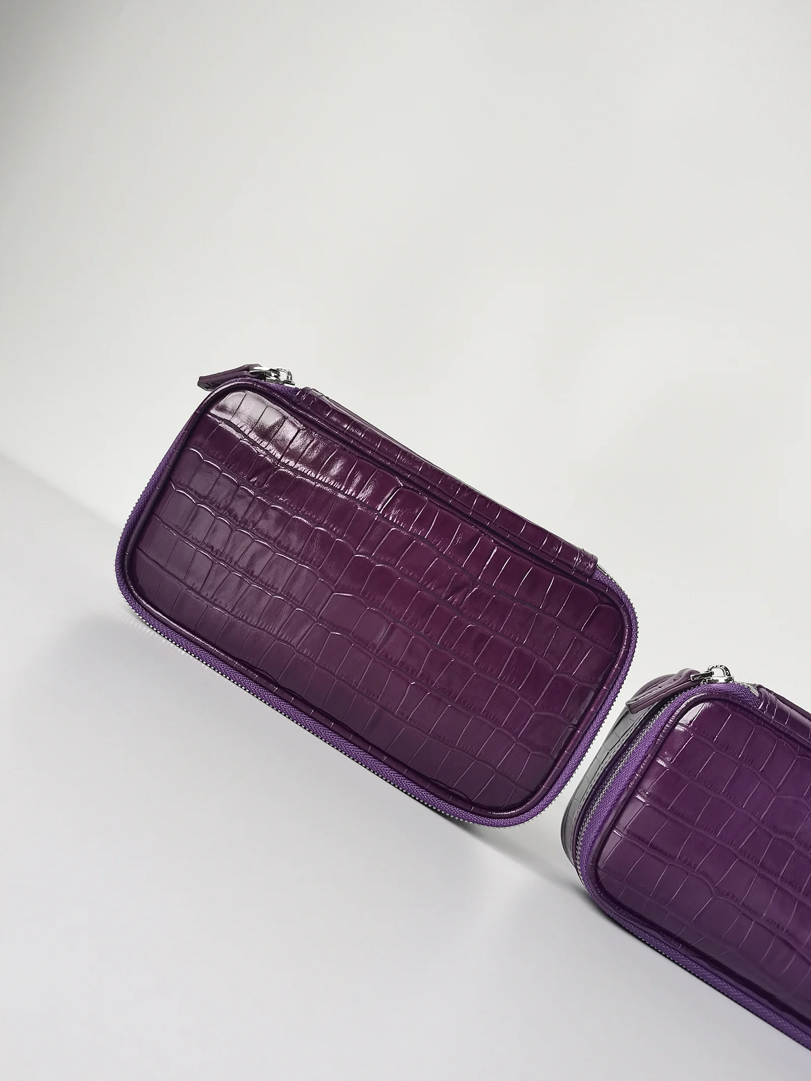 Krokodil-Geprägte Leder Mini-Kosmetiktasche Toilettenartikel-Organizer Tragbare Kosmetiktasche in Verschiedenen Farben und Größen Erhältlich – Detail 7