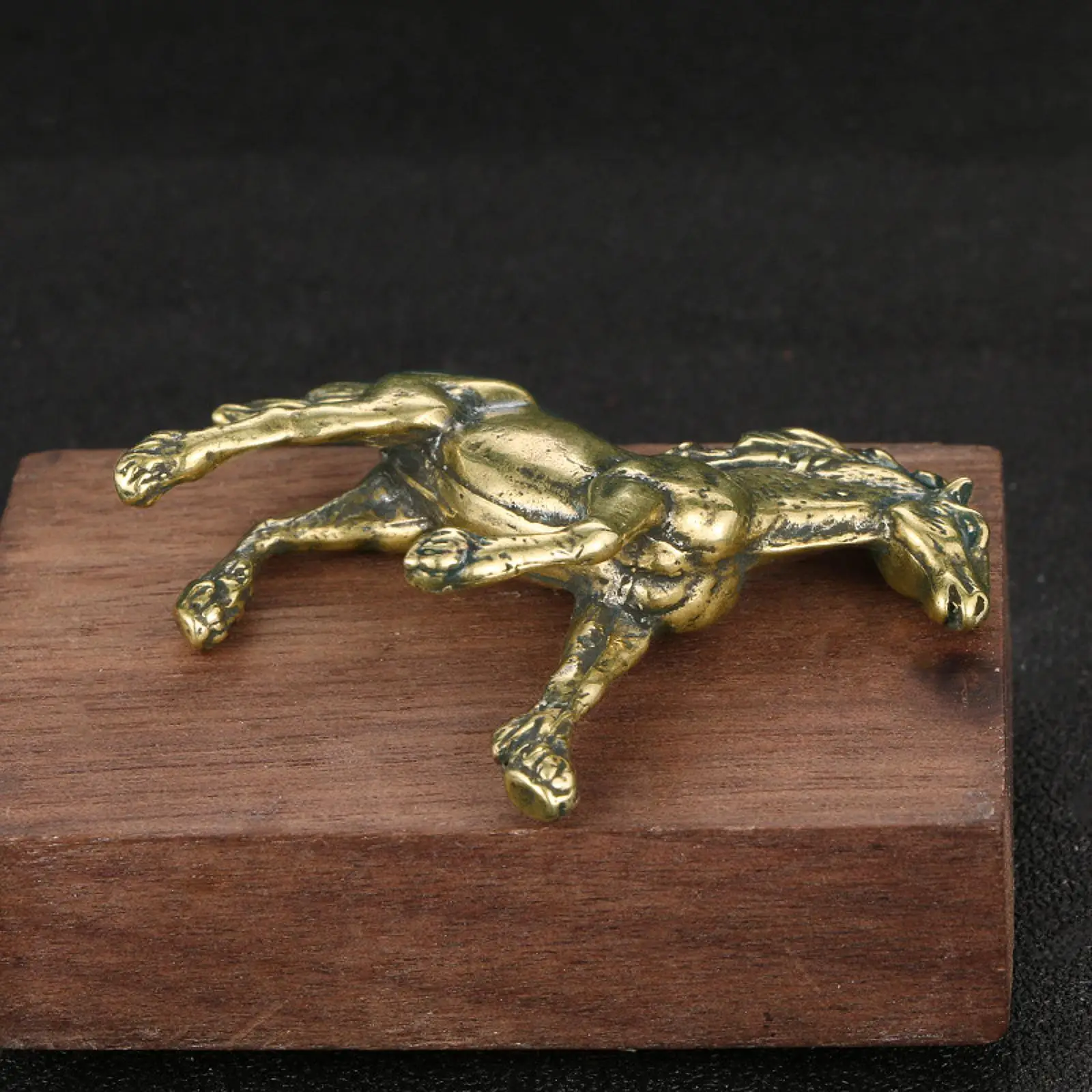 

Brass Horse Ornament Tabletop Ornament Copper Animal Statue Gifts Artwork Hand Craved for Hotel Dorm Office Tea House Cabinet