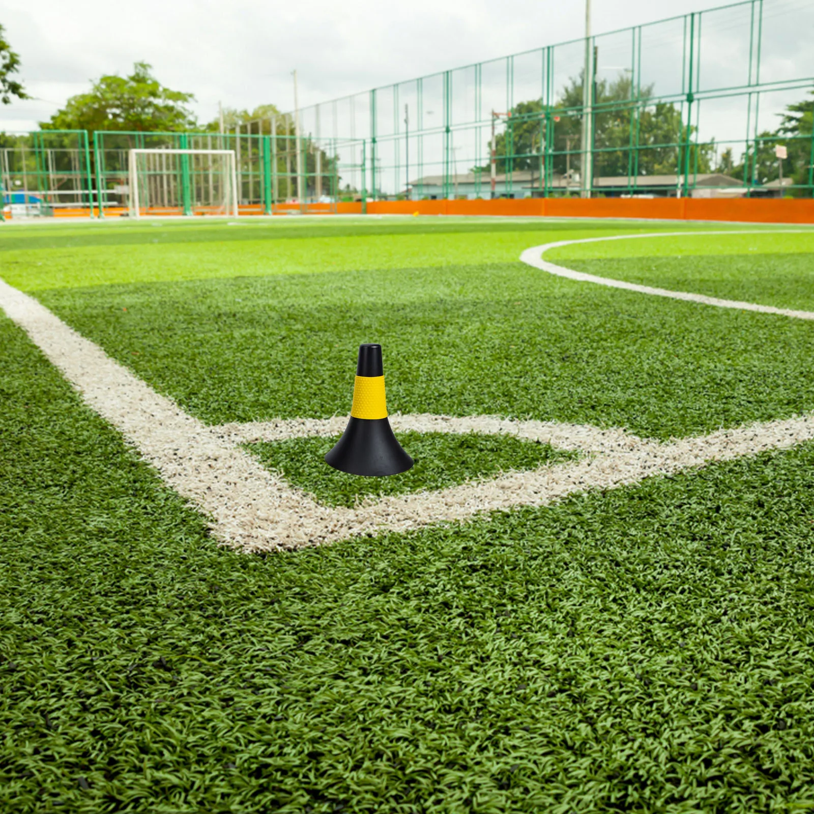 

5 Pcs 23cm Football Training Markers Obstacles Agility Drills Cones Soccer Equipment Black Red Yellow for Soccer