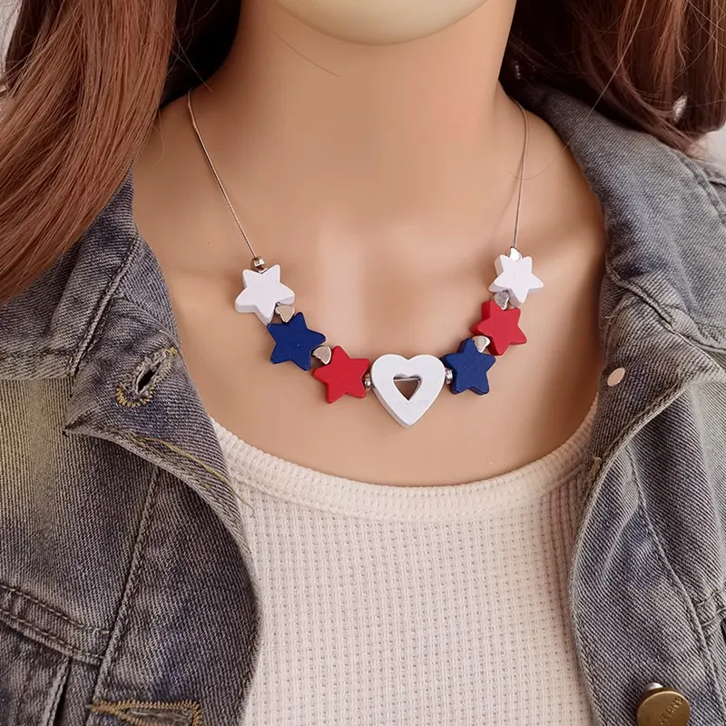 Wooden five-pointed star heart pendant necklace Women's Independence Day wear Cross-border new jewelry wholesale