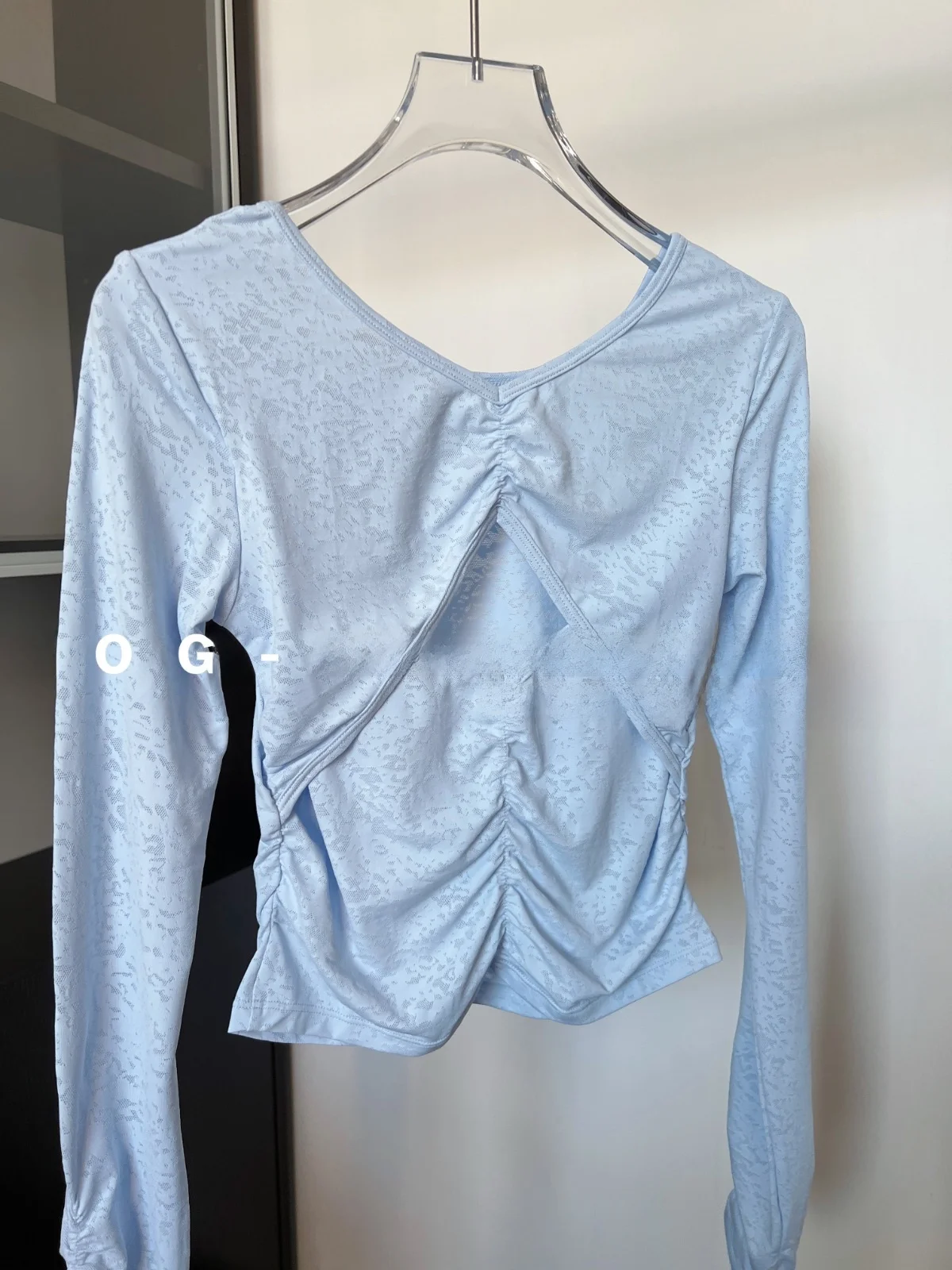 Top de entrenamiento redondo Ne Long Sve para mujer, ropa deportiva con sentido de diseño, camiseta, tela de nailon transpirable, novedad de 2024