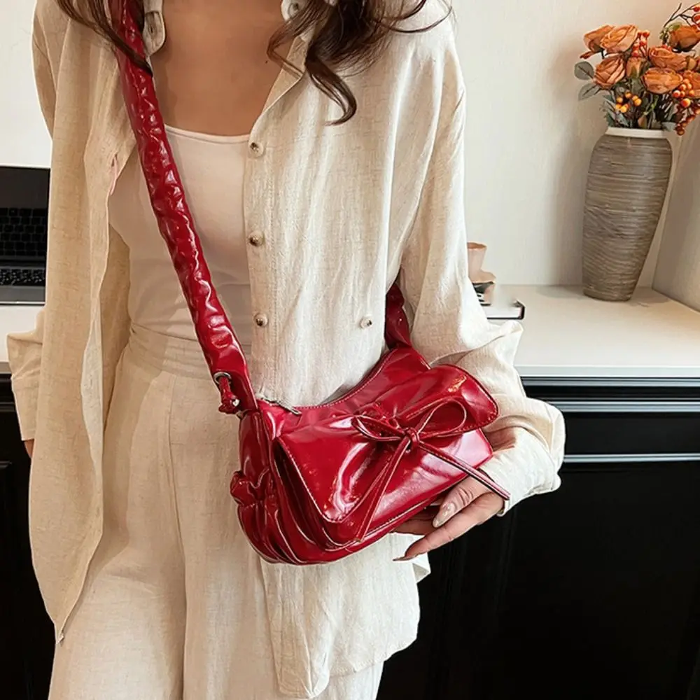 Borsa a tracolla con fiocco in stile francese Borsa in pelle PU stile coreano con coulisse pieghettata Borsa da viaggio con tracolla pieghevole in tinta unita