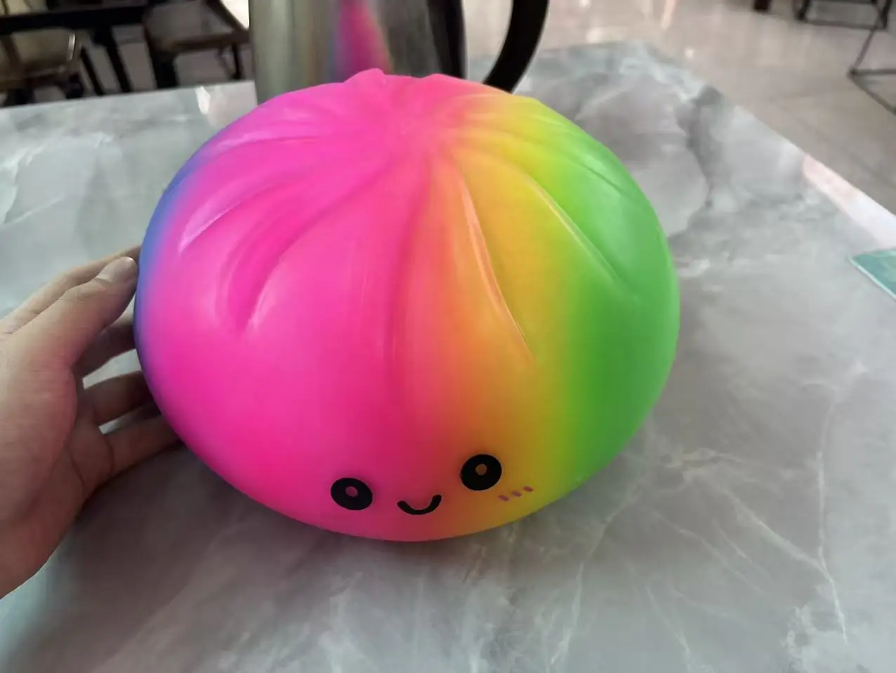 15cm Bunte Dumpling-Squishies Stressbälle Wiederverwendbare Niedrig-Rückprall-Dekompressionsbälle Einzigartige Heimdekoration Geburtstagsgeschenk
