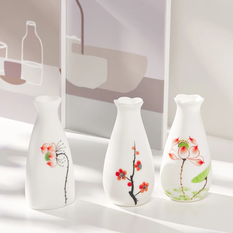 

Ceramic vase with traditional hand-painted design for water culture flower arrangement, Chinese-style decorative item