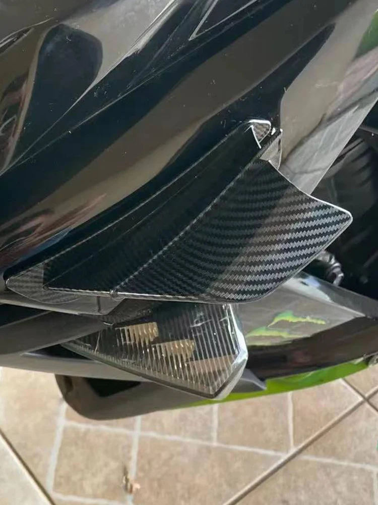 

Motorcycle Winglet Aerodynamic Wing Kit Spoiler For Aprilia Tuono 660 Rs660 V4 V4R 1000 1100RR Etv1000 Rst1000 Futura RSV Mille