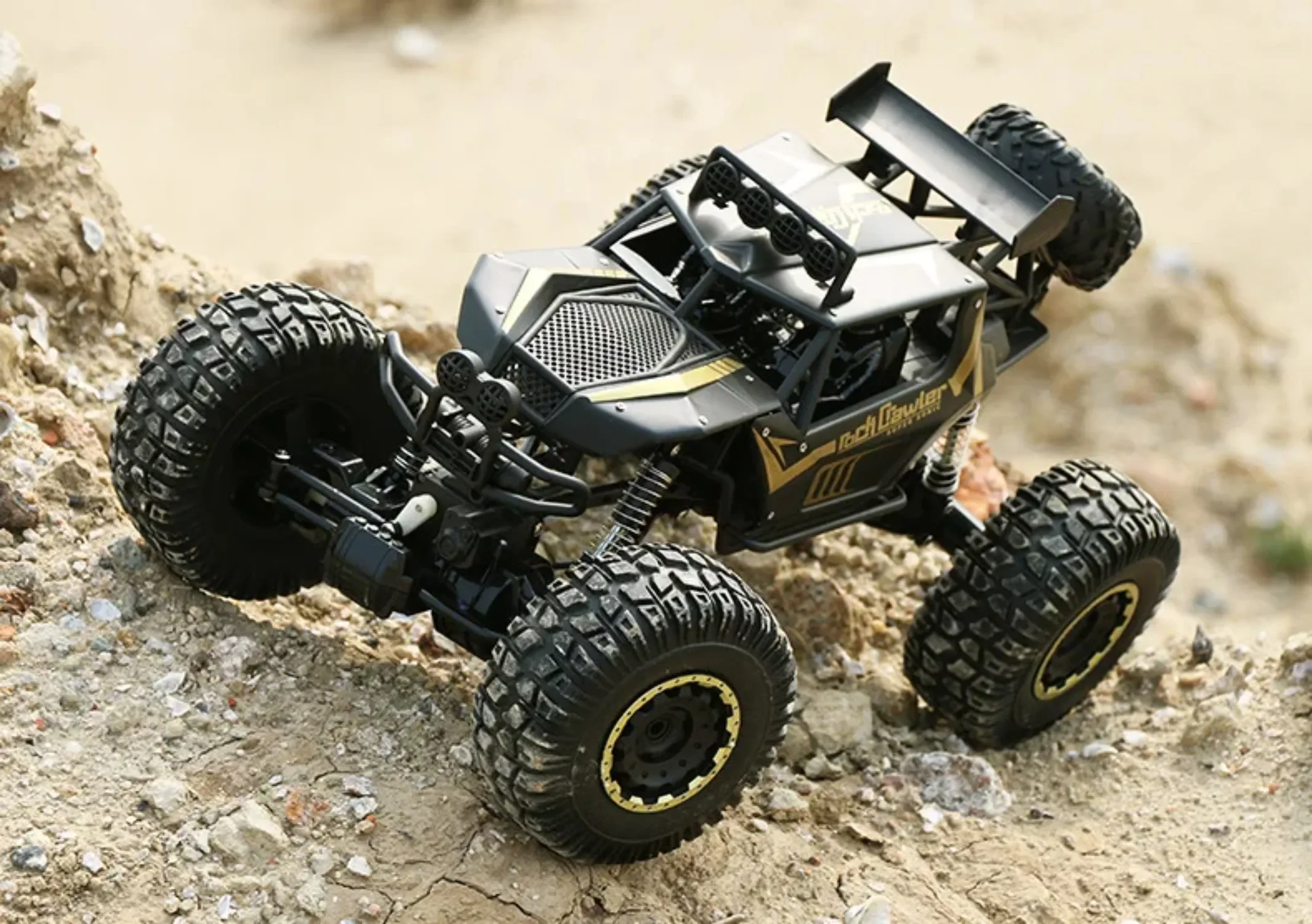 1:8 4WD RC Truck Oversized Alloy Metal Body Big 50cm RC Car Climbing Mountain Off-road 4x4 Vehicle Christmas Gifts Toys For Kids