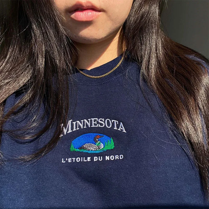 Minnesota Duck Embrodered Printing Women Vintage Style Women Autumn Sweatshirts Navy Loose Cotton Crewneck Thick Warm Pullover