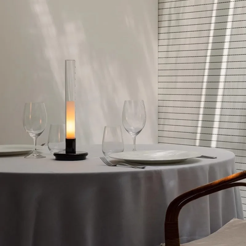 الأوروبية القرون الوسطى الرجعية الشمعدان مصابيح الحائط الممر غرفة نوم انفصال قابلة للشحن مكتب إضاءة للطاولات بريق معدني مقهى