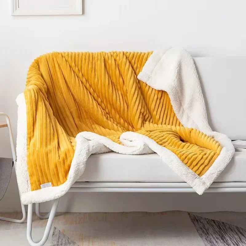 Plain double lamb wool blanket summer flannel blanket three-dimensional design close-fitting soft blanket multi-purpose