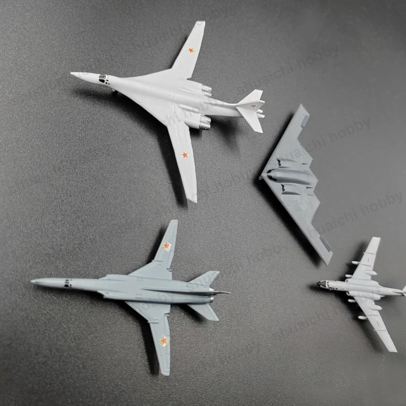 1Set 1/700 Scale Resin Bomber Model Tu-160 B-2 3D Printing Bombardment Aircraft DIY Airplane Colored Toys for Collection Hobby