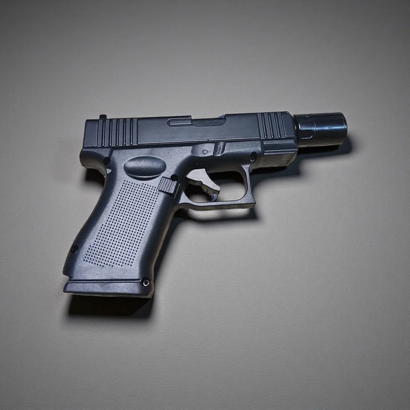 

Hot Creative Mini Pistol Gun Shaped Butane Gas Turbine Lighter Outdoor Windproof Flame Metal Cigar Lighter Men Gadget Gifts