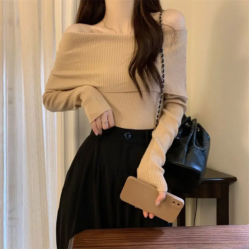 Spring Knitted Shirt Women's New Design Sense Niche One Shoulder Bottom Shirt Internet Celebrity Explosive Long Sleeve Top