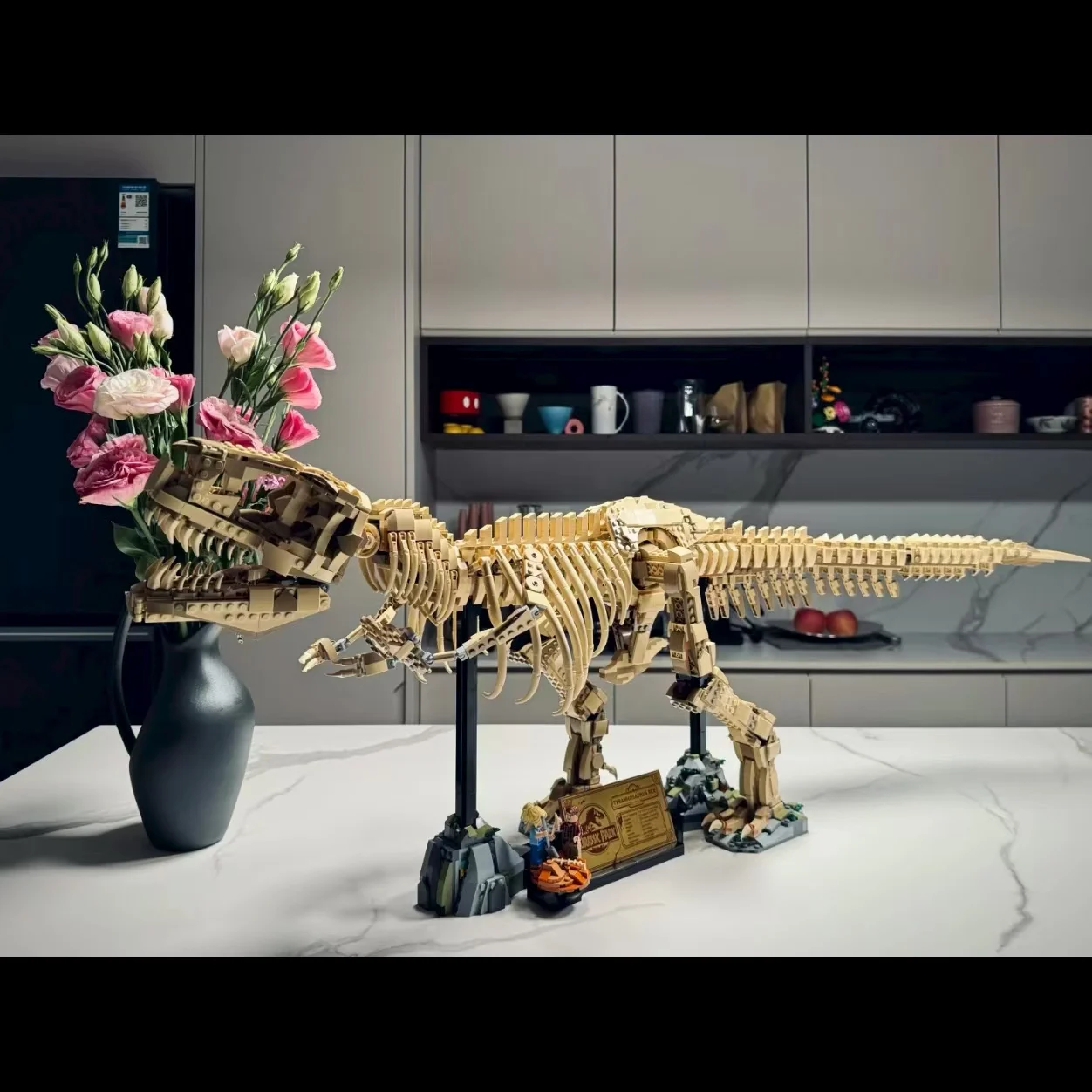 新しい 3145 個 76968 恐竜化石ティラノサウルスレックスデスクトップ装飾恐竜ワールドパーク子供男の子の誕生日プレゼント