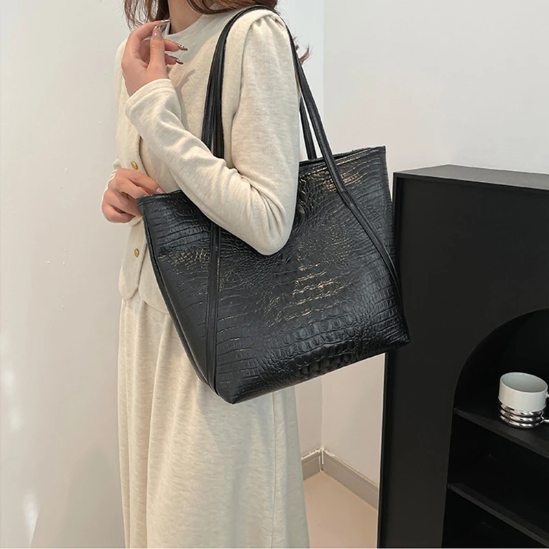 Vintage Krokodil Leder Frauen Handtasche Große Kapazität Schulter Einkaufstasche Reise Damen Mode Pendler Totes