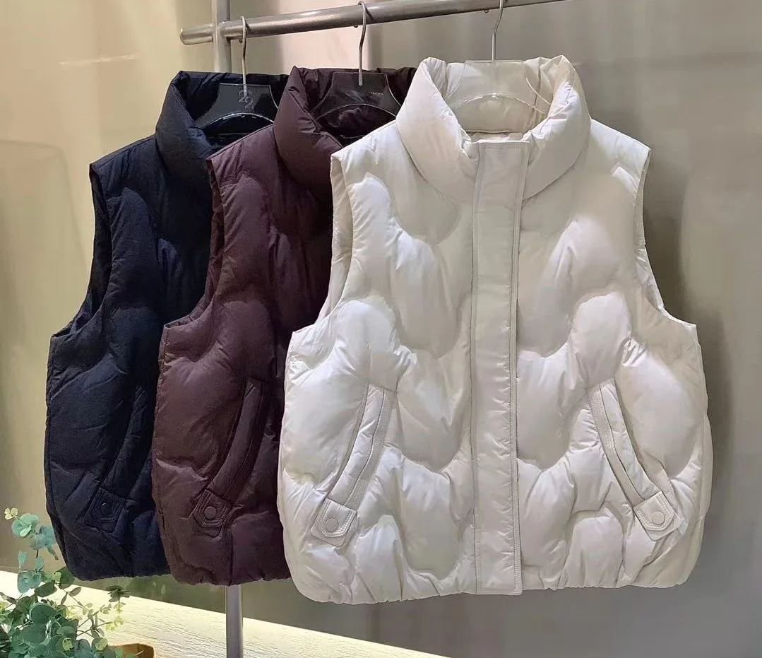 

Новое зимнее пуховое пальто высшего качества 2025, модная женская водолазка с карманом в стиле пэчворк, теплый повседневный жилет, пальто белого, фиолетового, черного цвета, верхняя одежда