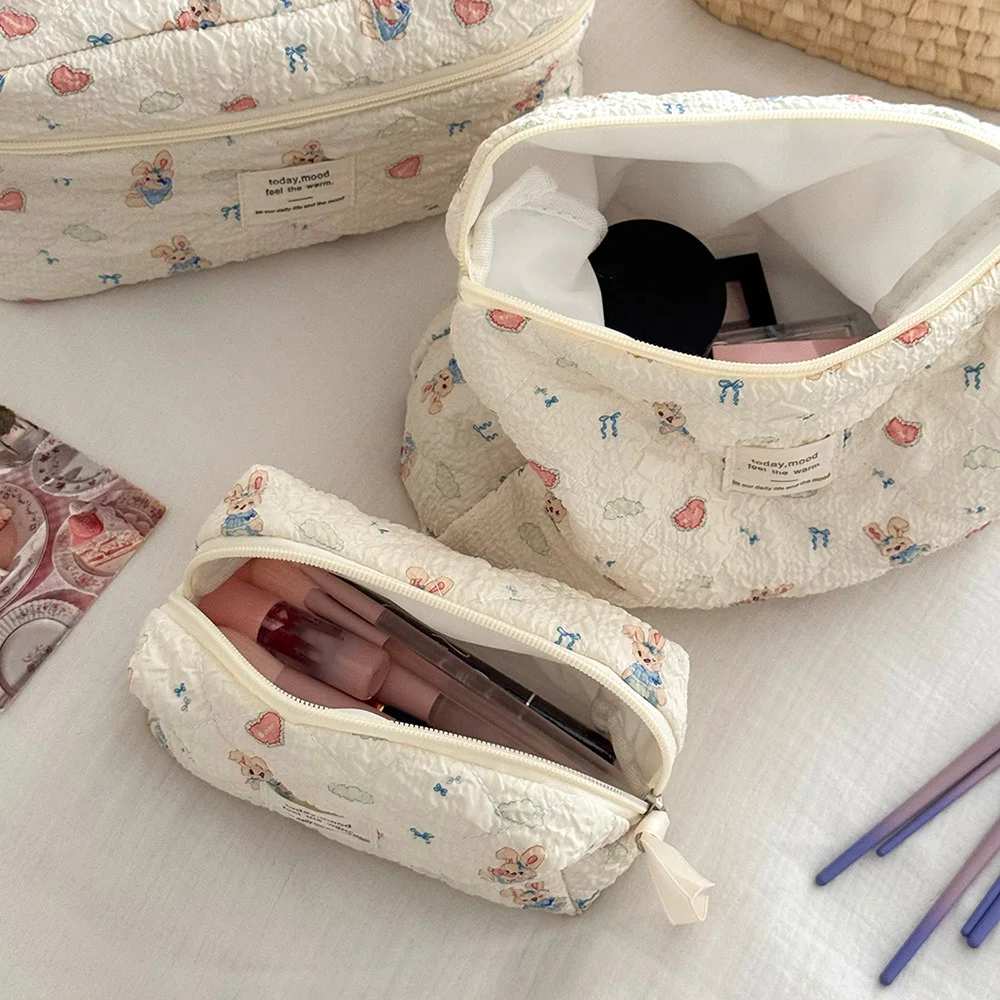 Niedliche Cartoon-Tier-Kosmetiktasche für Damen, große Kapazität, gesteppte Tragetasche, Reiseveranstalter, Make-up-Aufbewahrung, Handtasche als Geschenk – Detail 5