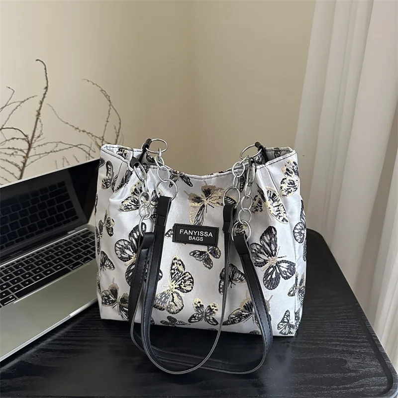 

2025 Summer Aesthetic Shoulder Bag Minimalist Chinese Style Crossbody Purse for Women Fashionable Casual Boho Handbag