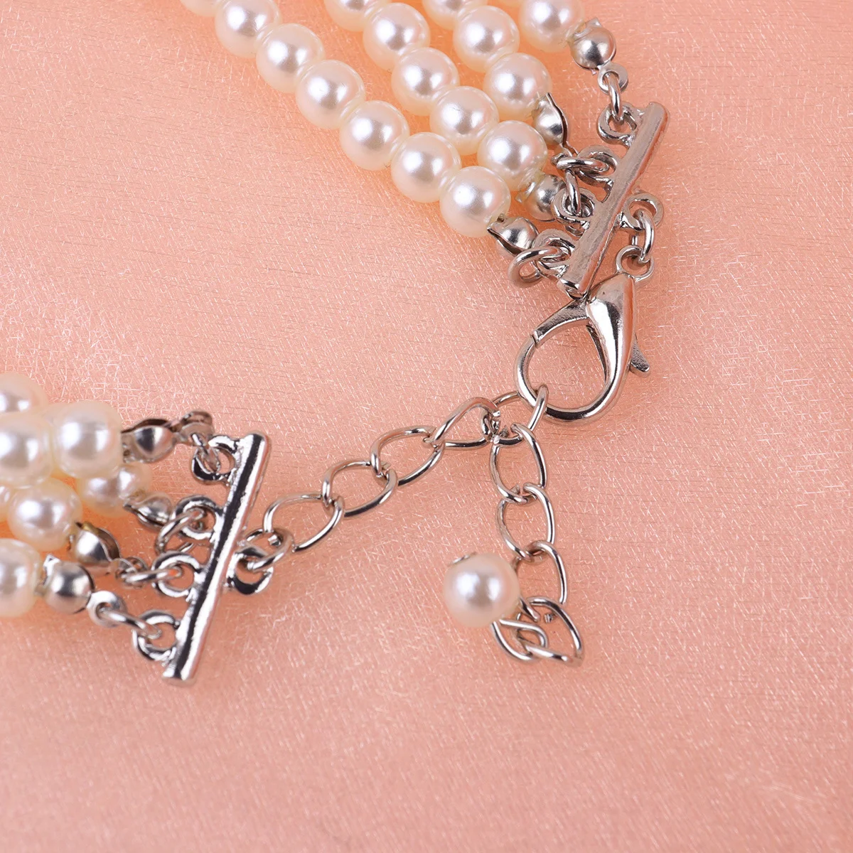 

Pet Pearl Necklace Four Row White Size M Crystal Heart Pendant Dog Necklace Puppy Jewelry Birthday Holiday Gift