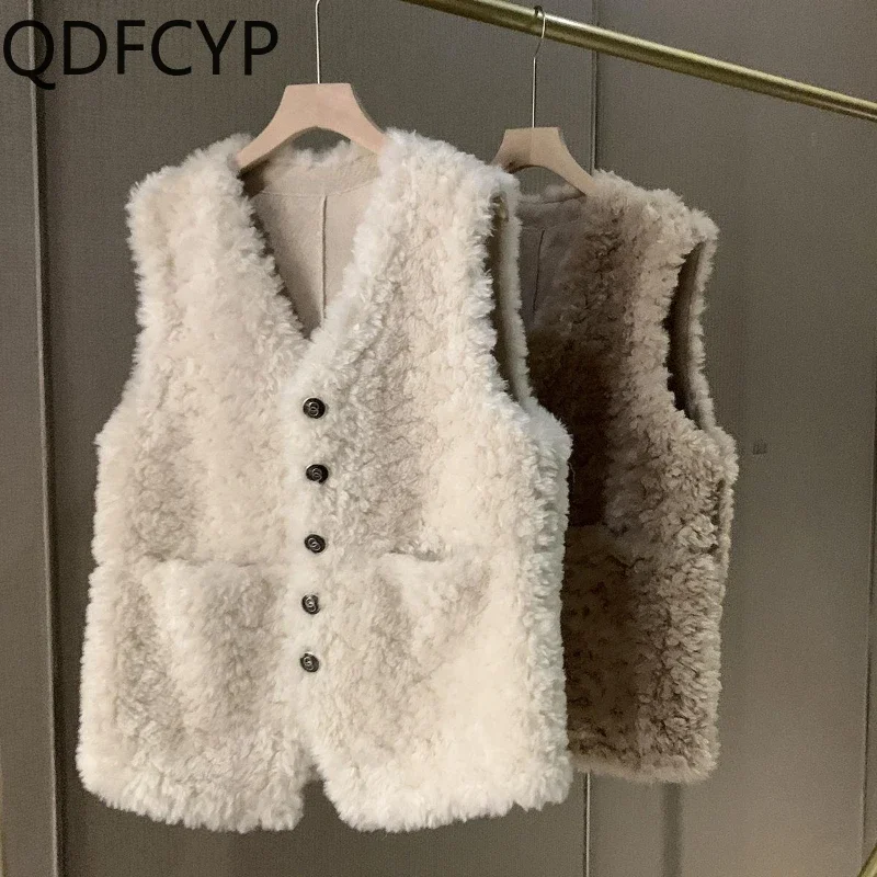 Women\'s Coats 2024 Autumn Winter New Fashion Lamb Wool Sleeveless Loose Outwear Casual Pockets Soft Warm Fur Vests for Women