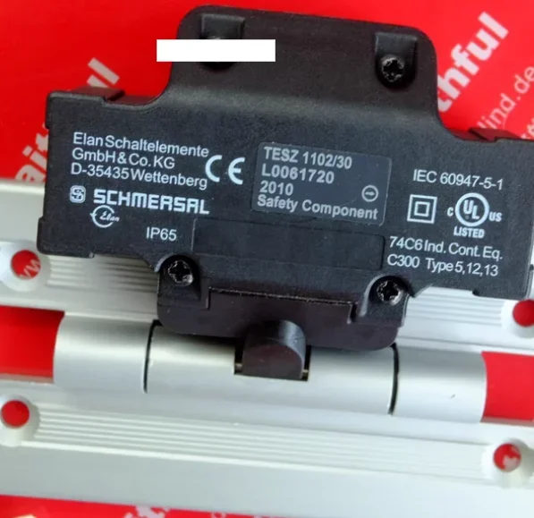 SCHMERSAL  TESZ1102/30 101030045 New security switch