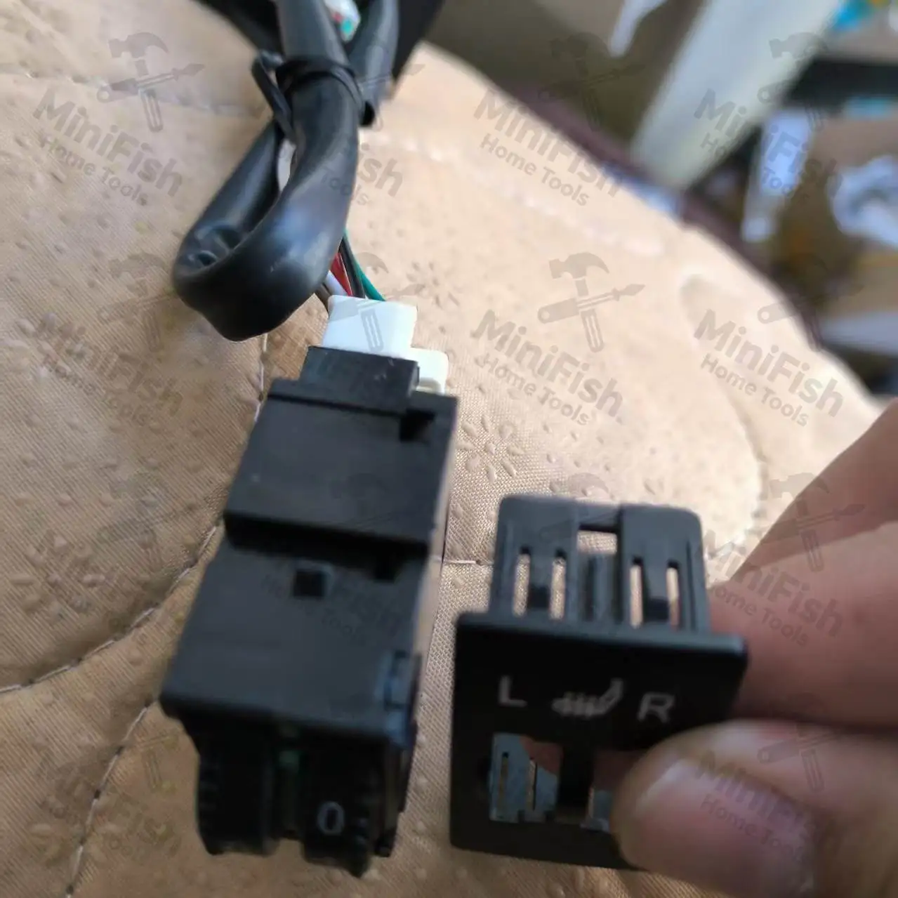 Car Seat Heating Universal Rectangular Switch Shell, Outer Cover, Upper Cover, Without Switch, Outer Cover 4.2 * 2.4 Cm