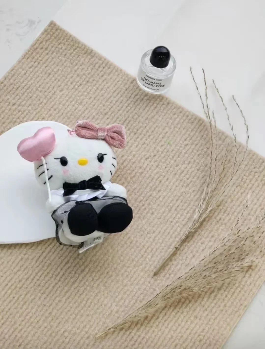 Genuino Sanrio Hello Kitty francés Sweetheart KT gato llavero de felpa juguetes de dibujos animados PP algodón mochila llavero regalos para niñas niños