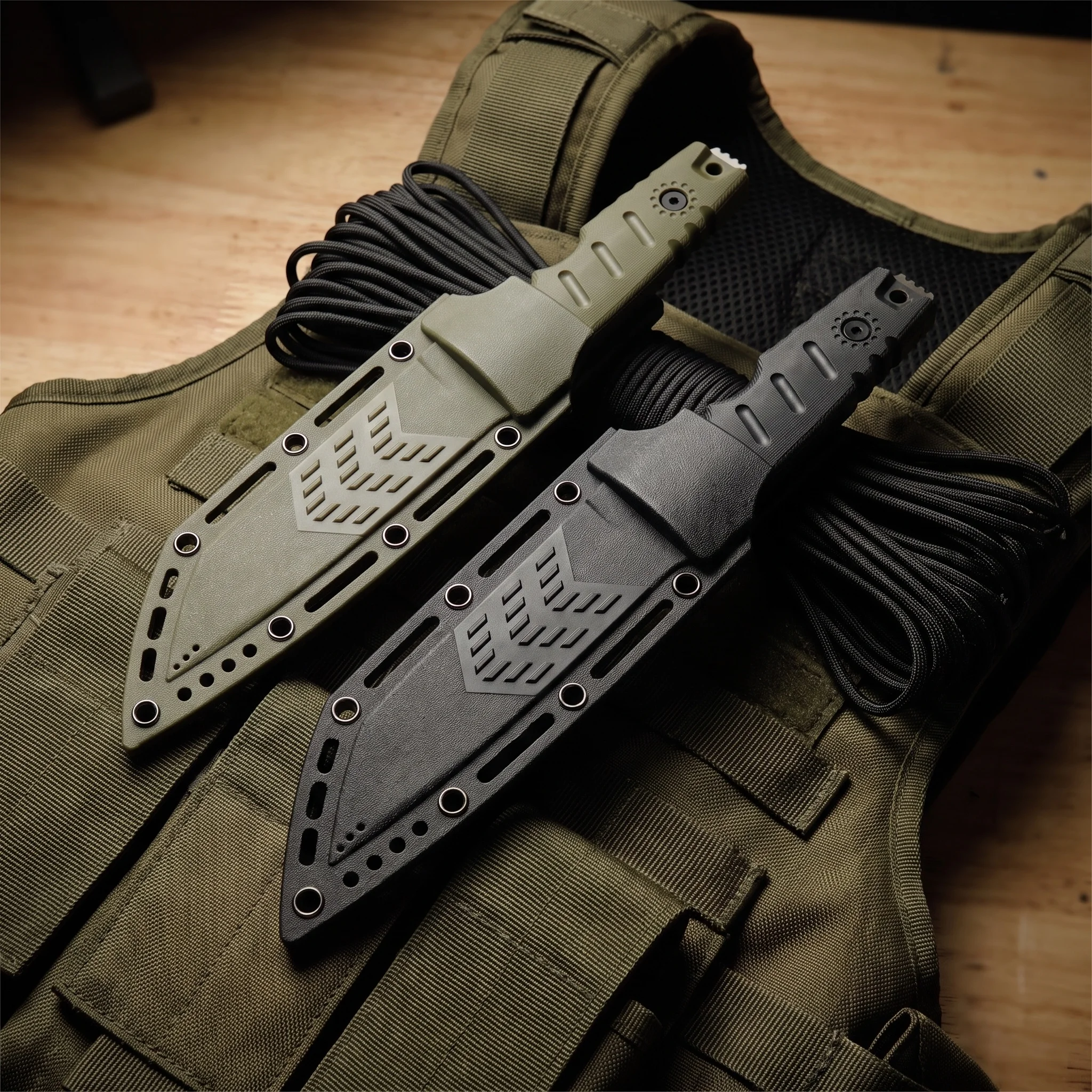 High-hardness outdoor all-in-one knife for wilderness hiking and camping, multifunctional tool, perfect gift for men