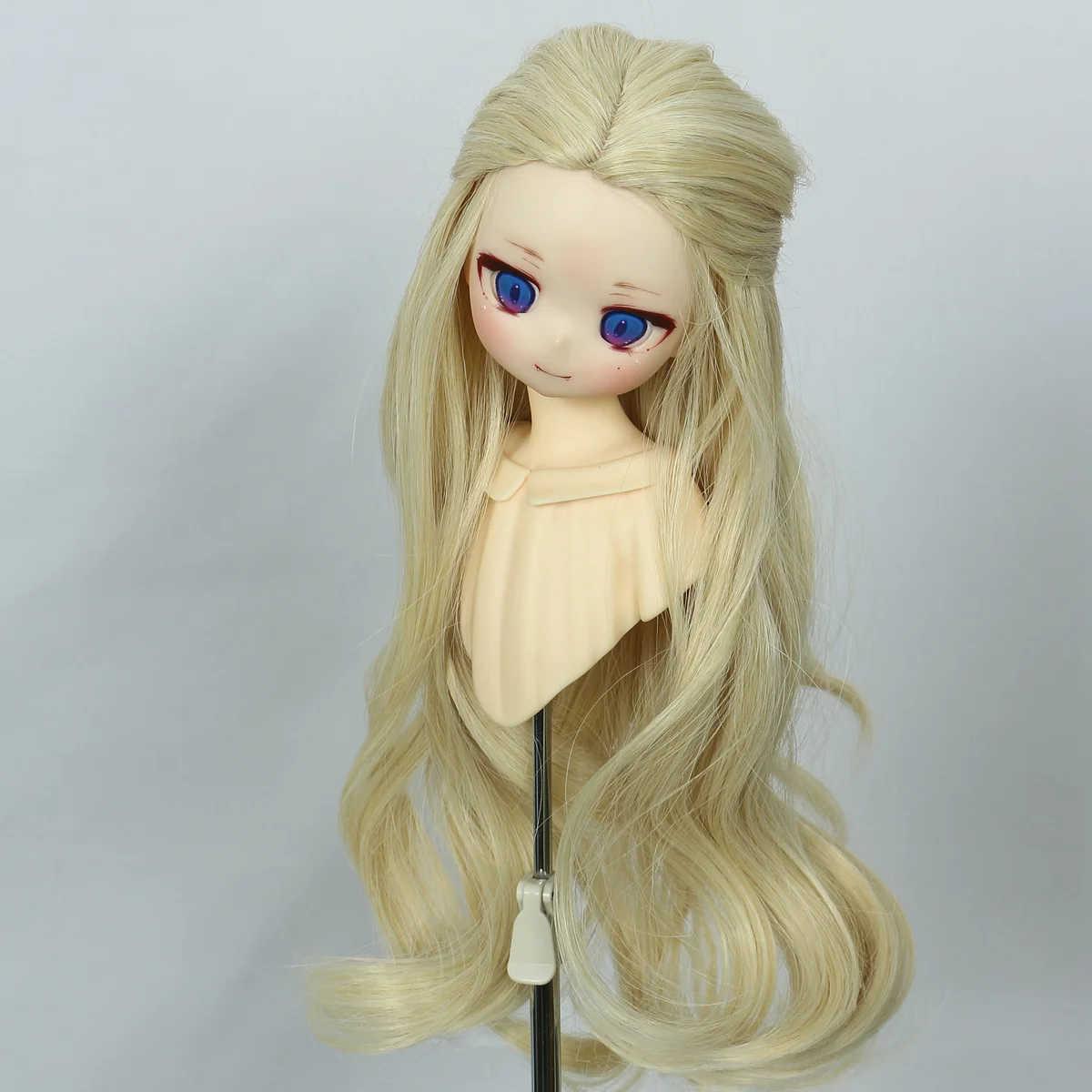 

1/3 парик BJD Pullip DD SD Dollfie кукла парик высокотемпературные волосы 8-9 дюймов парик длинные светлые волнистые волосы 31