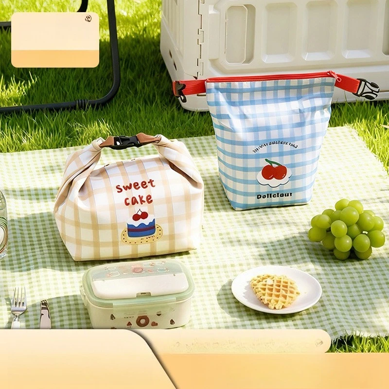 1pcs Cute Cartoon Plaid Fabric Picnic Bag Roll Top Snap Design Outdoor Travel Snack Fruit Portable Thermal Hand Bag