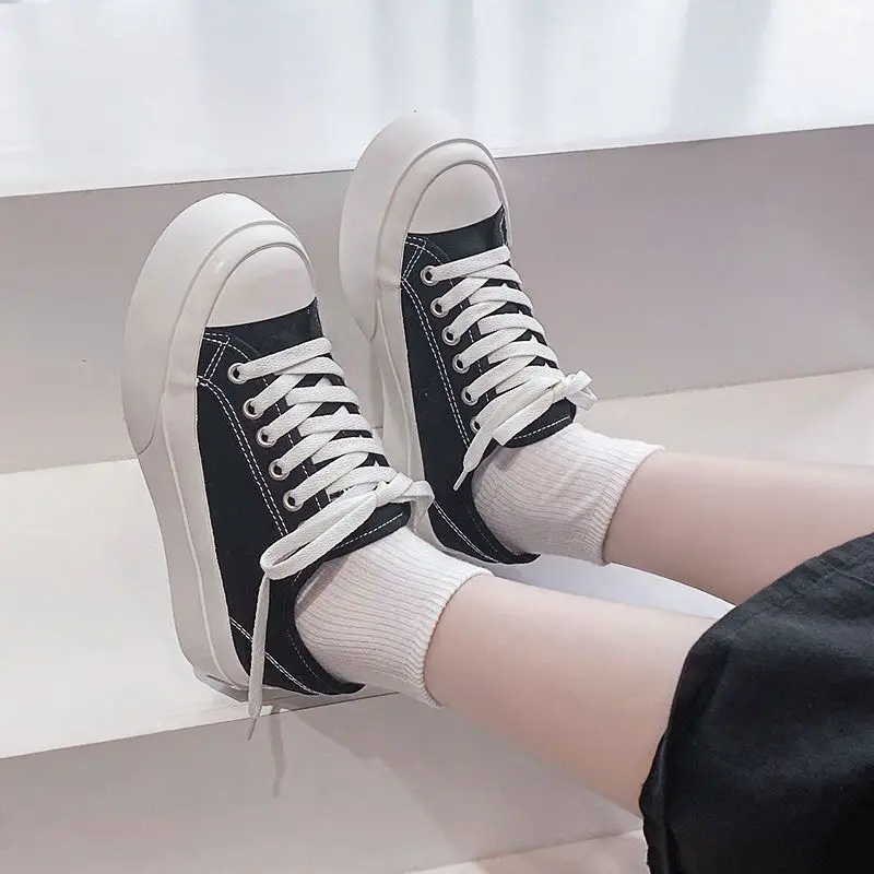 

Japanese Inspired Chunky White Sneakers for Women Autumn New Style Thick Sole Shoes Versatile Low Top for Students​