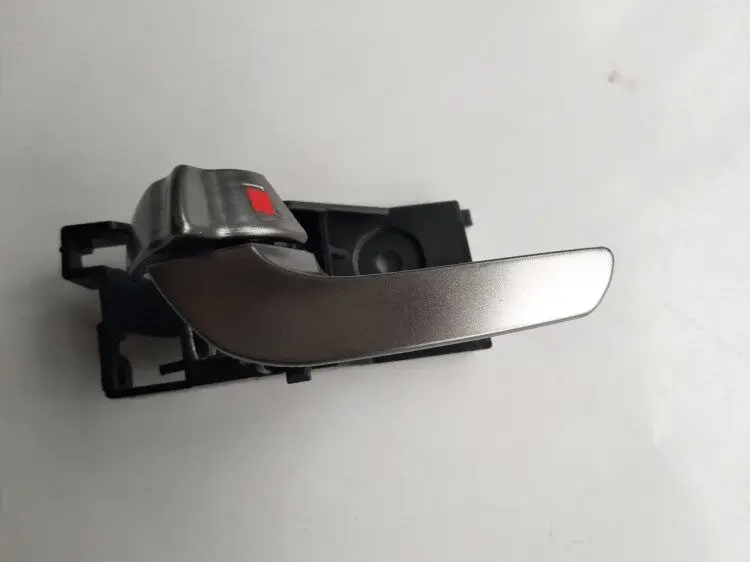 

Interior Door Handles inner door handle for Chinese CHERY TIGGO SUV 2010-2013 Auto car motor part T11-6105120PF