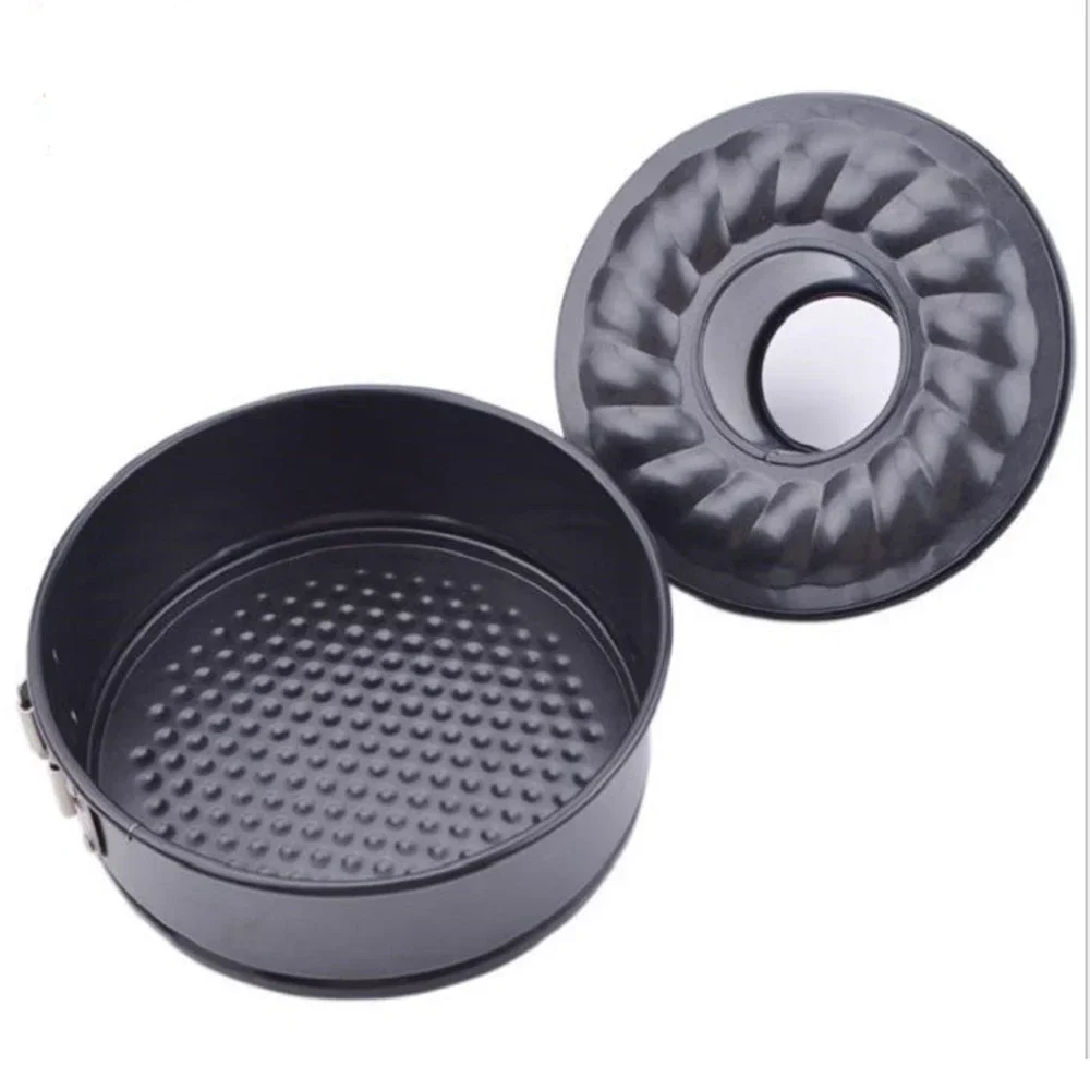 1x Carbon Steel 7 Inch Chimney Pumpkin Cake Tin Baking Tray With Lock Three-Piece Black Cake Tin Kitchen Supplies