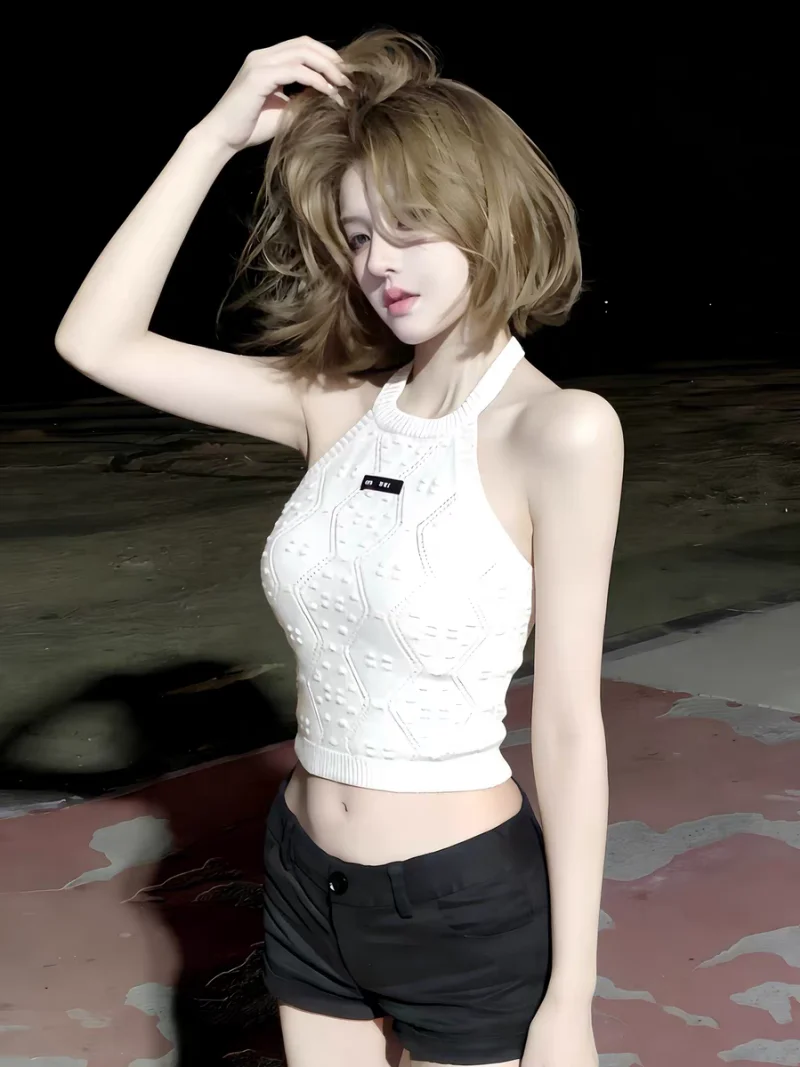 

Sexy Spicy Girl Neck Hanging Knitted Tube Top Women's Summer New Pure Desire Short Style Korean Version Slim Fit Backless Top